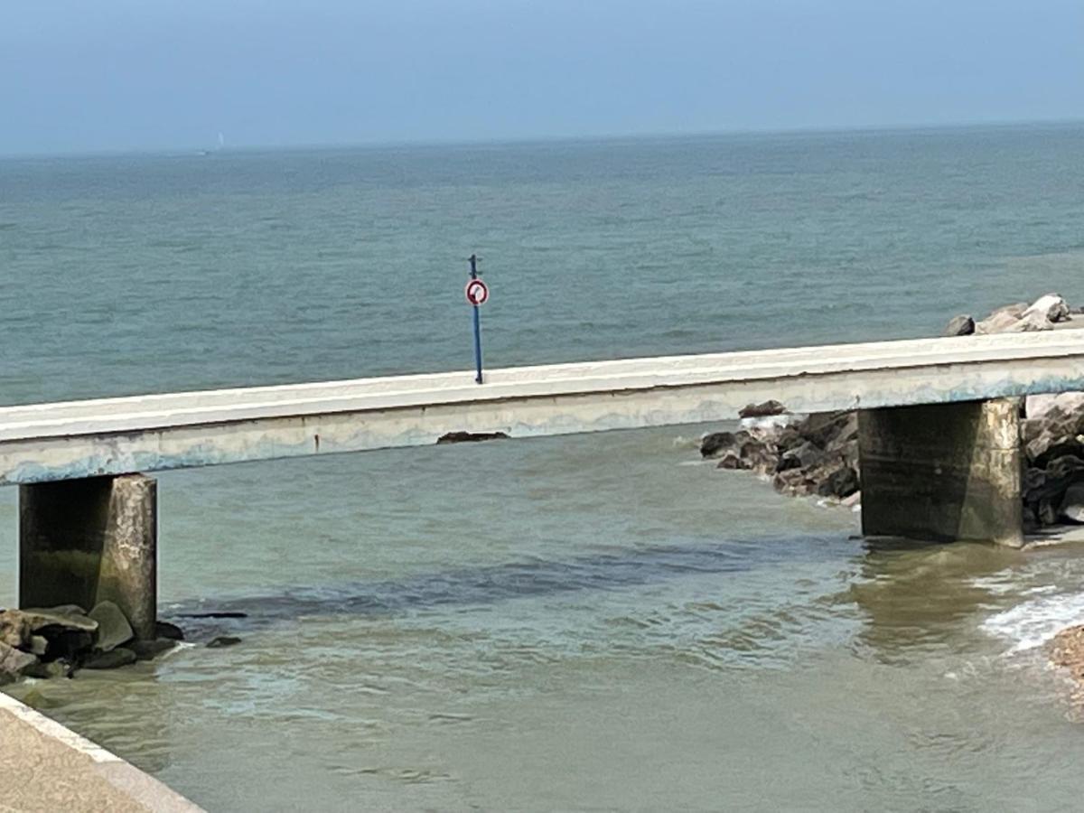 Appartement Wimereux "Les Pieds Dans L'Eau", Parking, Wifi Exterior foto